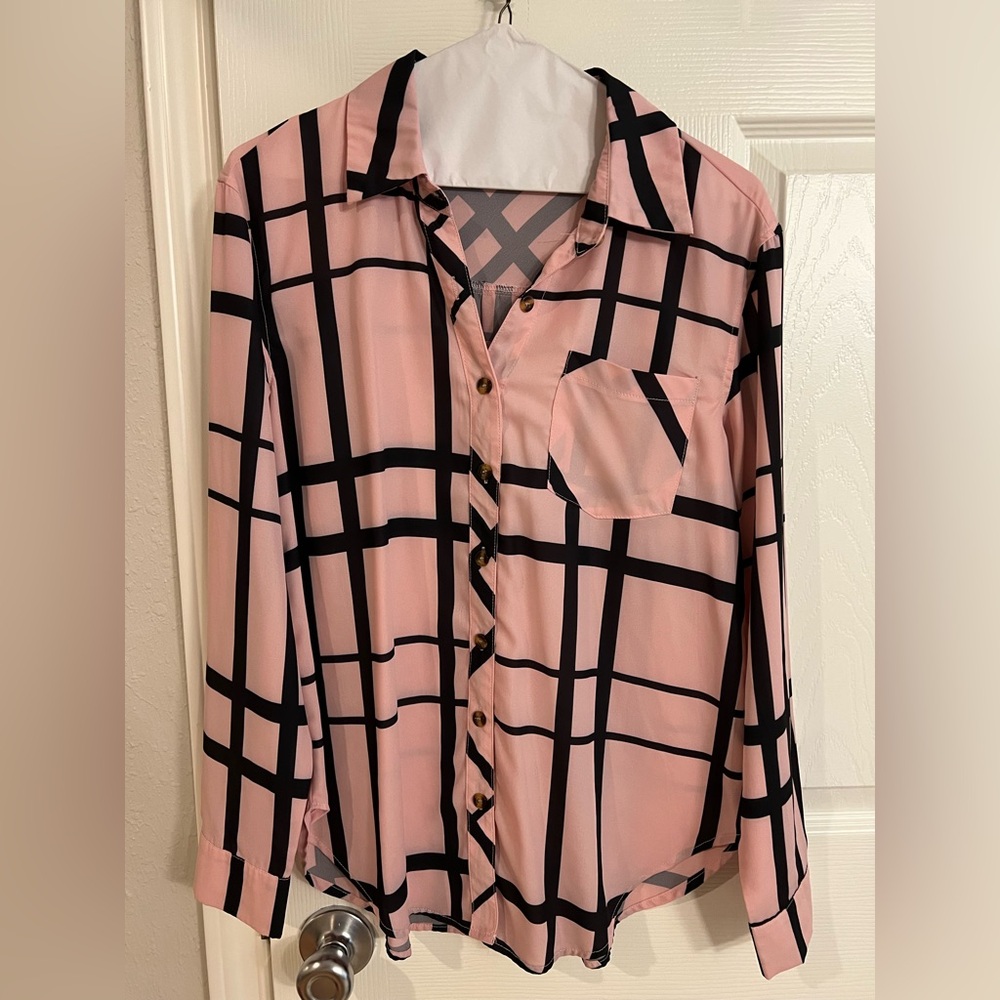 ZC&GF small women’s pinks and black plaid button down.